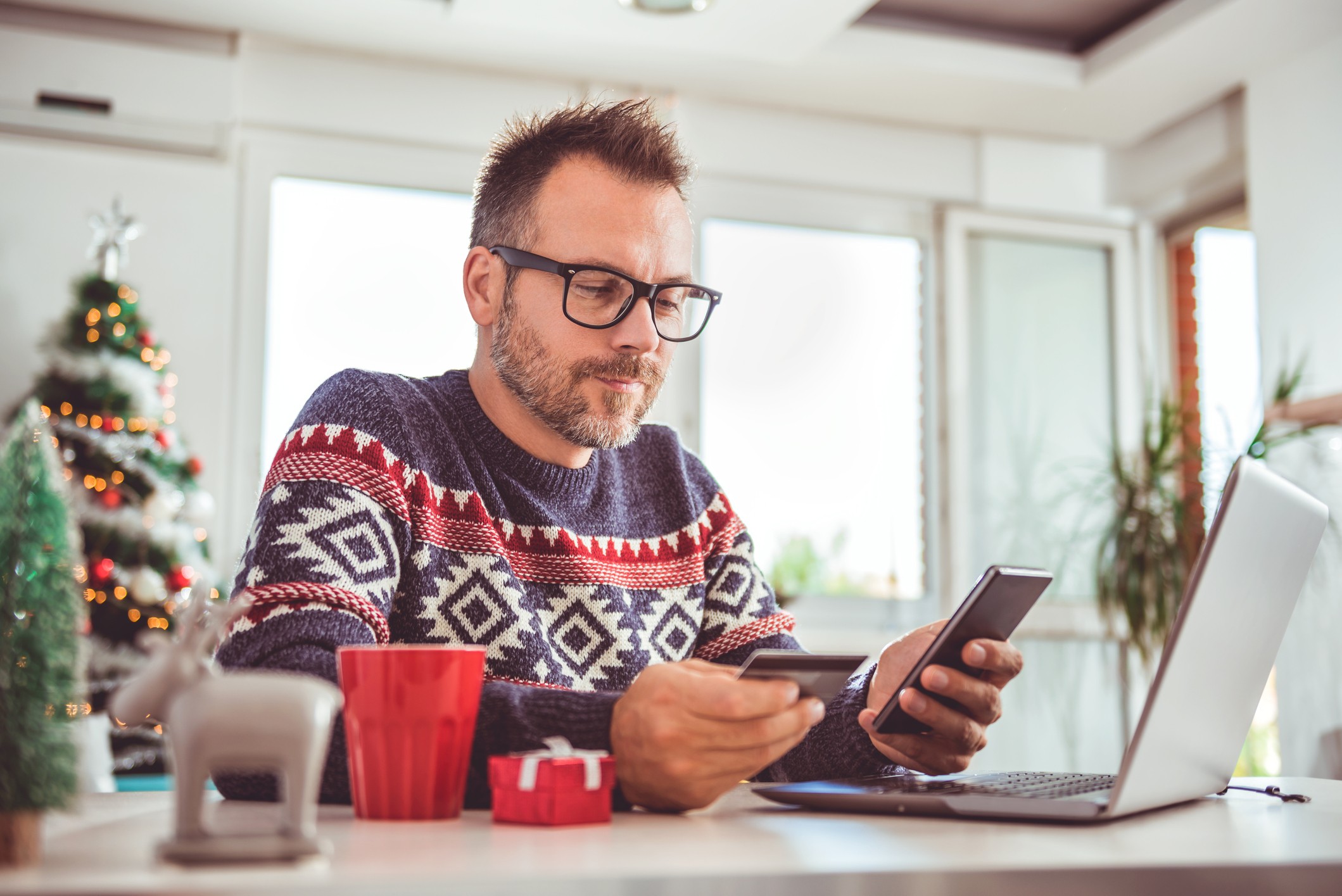 3 Steps To Grow Holiday Sales with Paid Search & Shopping